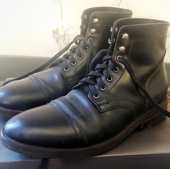 captain thursday boots